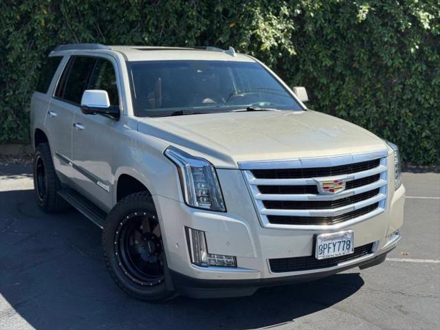 2017 Cadillac Escalade Luxury