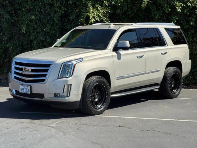 2017 Cadillac Escalade Luxury