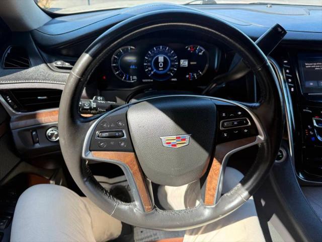 2017 Cadillac Escalade Luxury