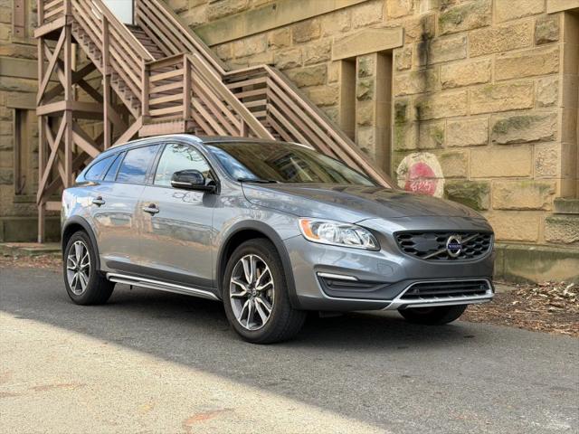 2018 Volvo V60 Cross Country T5