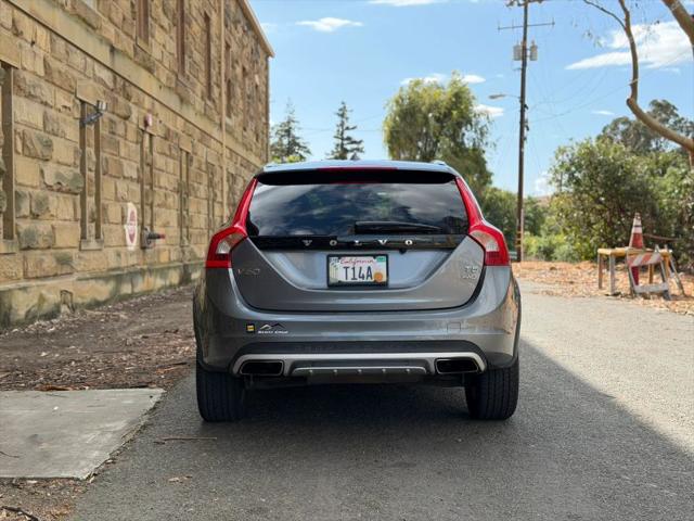 2018 Volvo V60 Cross Country T5