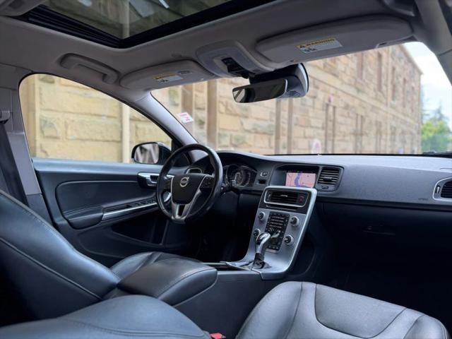2018 Volvo V60 Cross Country T5