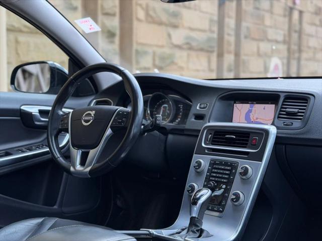 2018 Volvo V60 Cross Country T5
