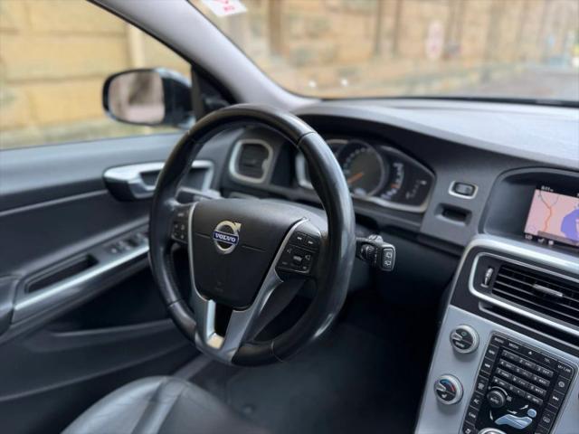 2018 Volvo V60 Cross Country T5
