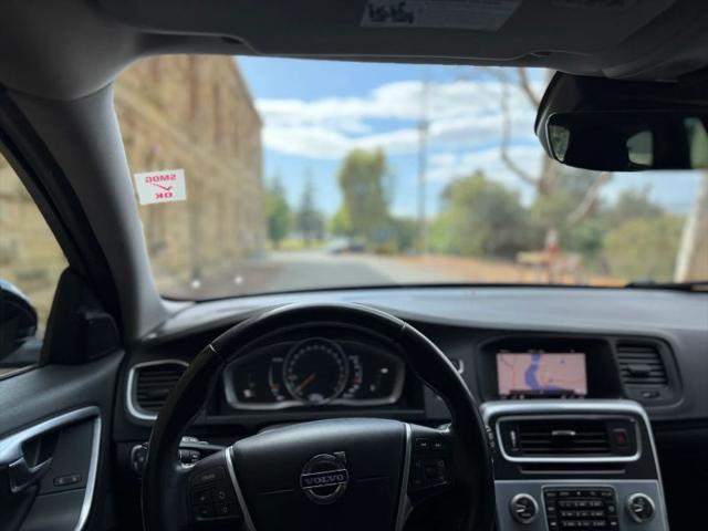 2018 Volvo V60 Cross Country T5