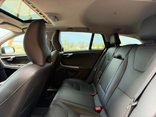 2018 Volvo V60 Cross Country T5