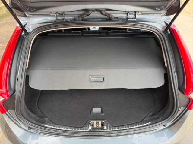 2018 Volvo V60 Cross Country T5