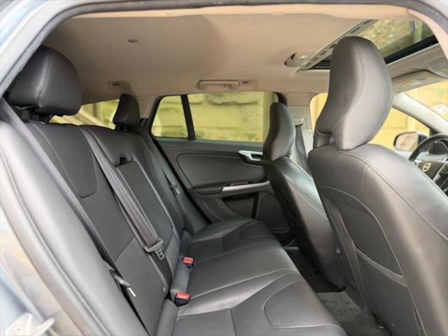 2018 Volvo V60 Cross Country T5