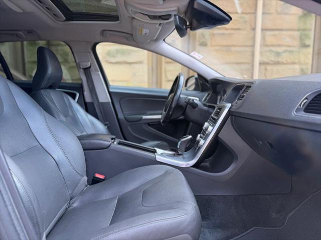 2018 Volvo V60 Cross Country T5