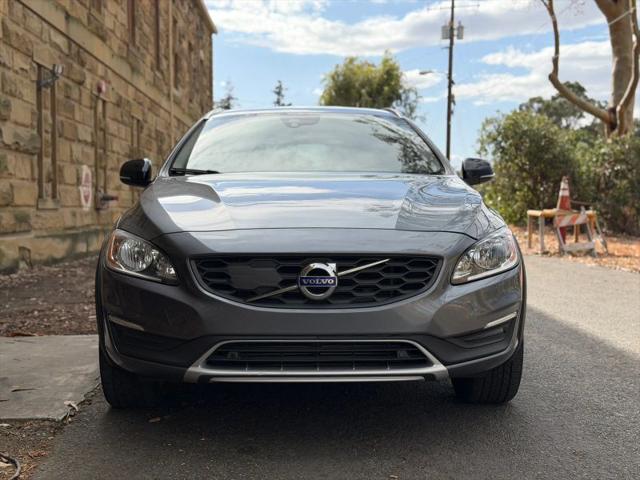2018 Volvo V60 Cross Country T5