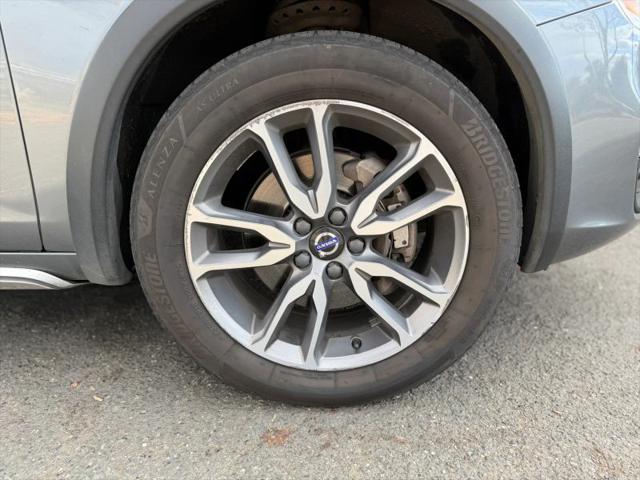 2018 Volvo V60 Cross Country T5