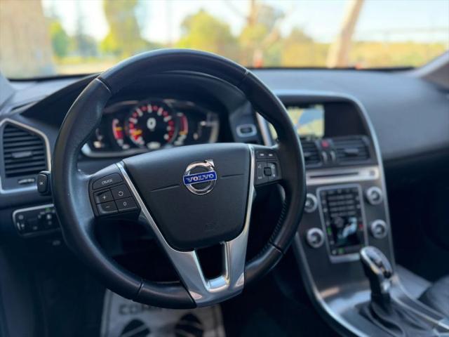 2016 Volvo XC60 T5 Premier