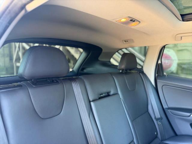 2016 Volvo XC60 T5 Premier