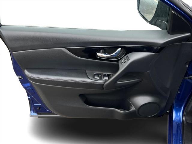 2017 Nissan Rogue Sport SV