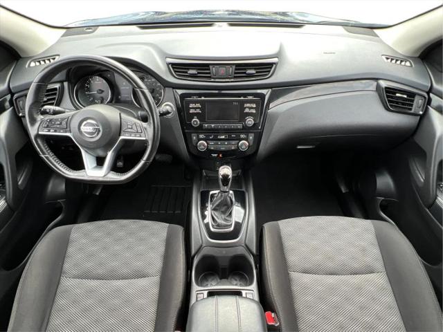 2017 Nissan Rogue Sport SV