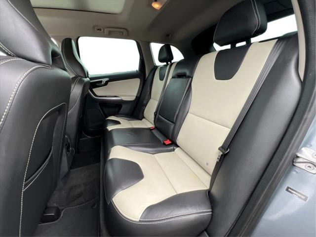 2017 Volvo XC60 T6 Dynamic
