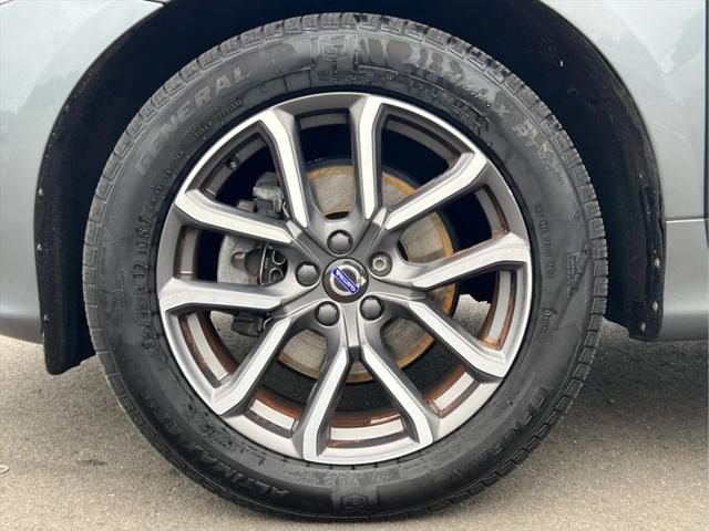 2017 Volvo XC60 T6 Dynamic
