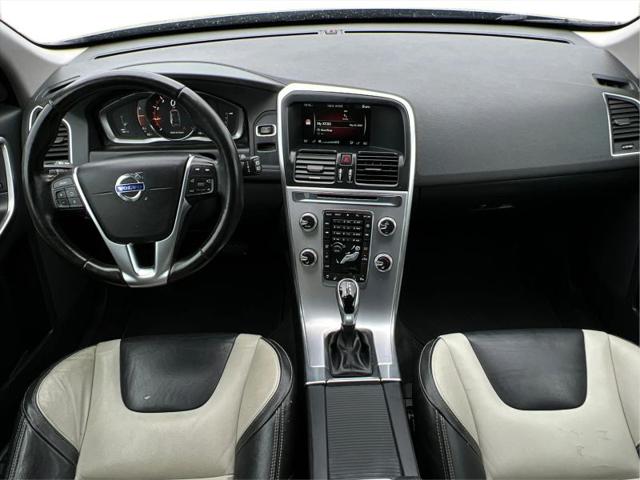 2017 Volvo XC60 T6 Dynamic