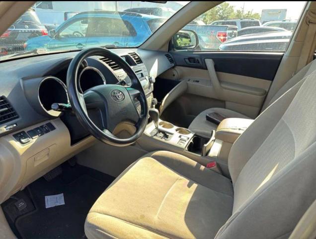 2012 Toyota Highlander Base