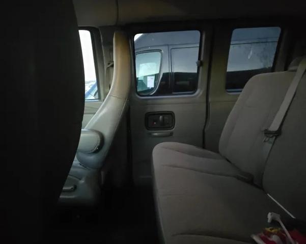 2016 Chevrolet Express LT