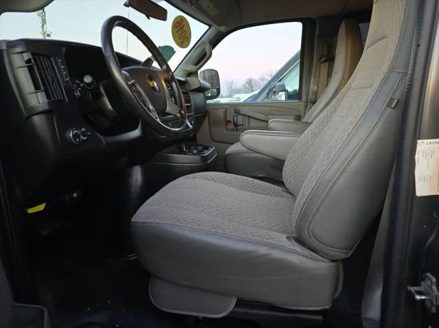 2016 Chevrolet Express LT