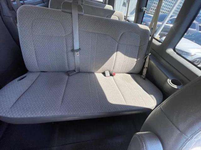 2016 Chevrolet Express LT