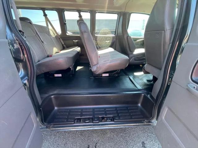 2016 Chevrolet Express LT