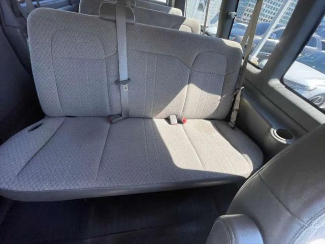2016 Chevrolet Express LT
