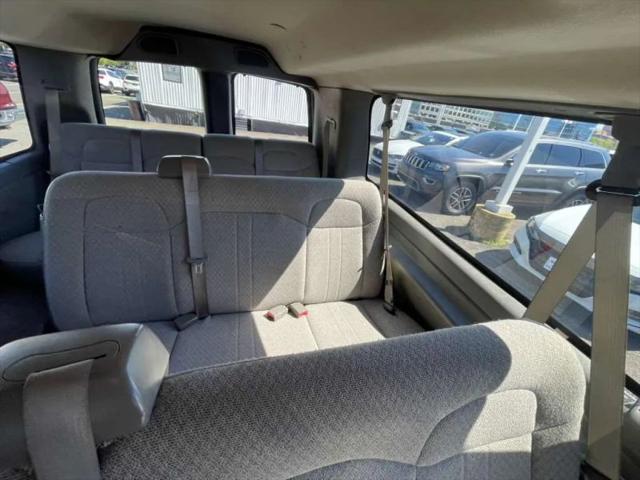 2016 Chevrolet Express LT