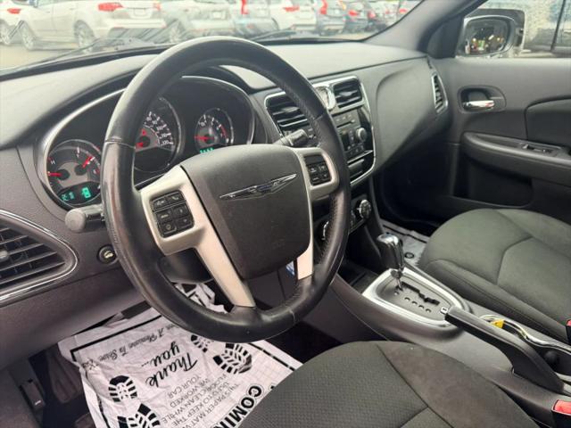 2012 Chrysler 200 Touring