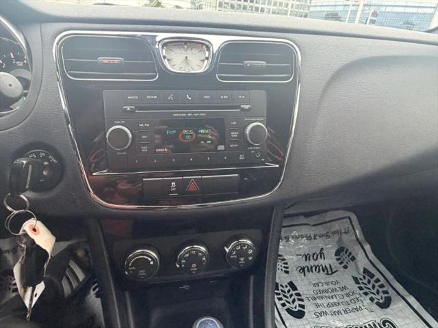 2012 Chrysler 200 Touring