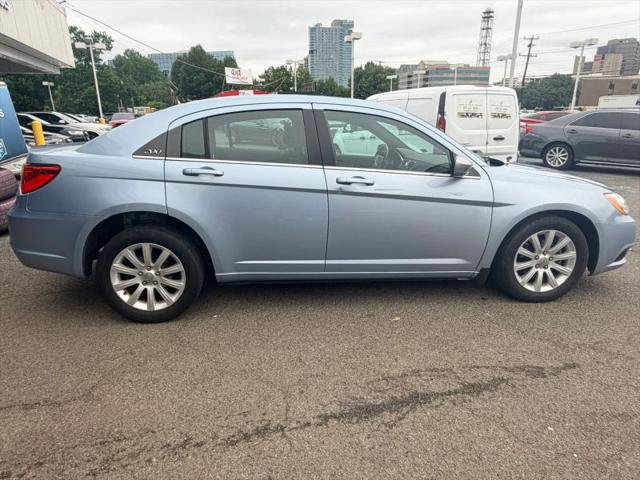 2012 Chrysler 200 Touring