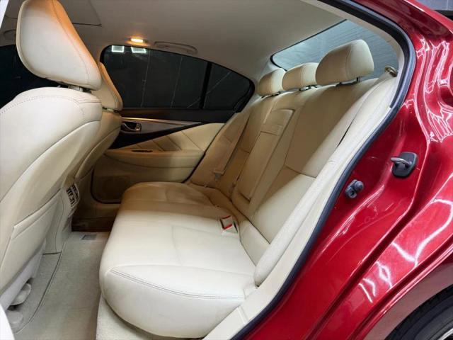 2014 INFINITI Q50 Premium