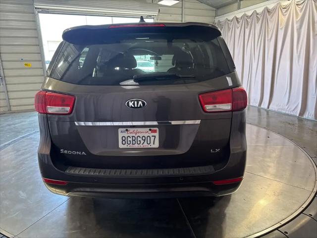 2017 Kia Sedona LX
