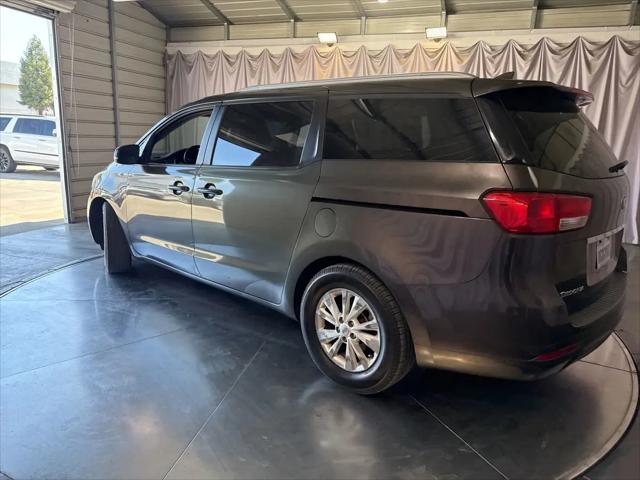 2017 Kia Sedona LX