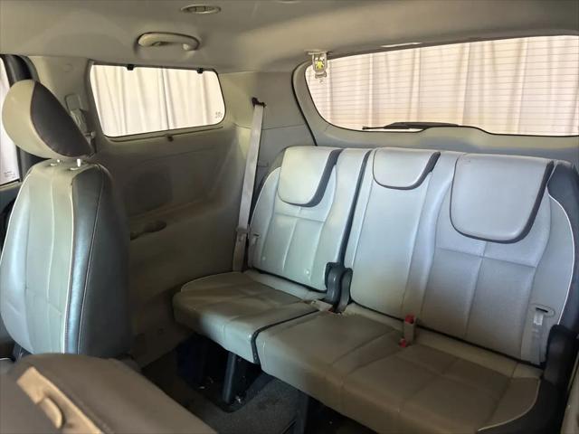 2017 Kia Sedona LX