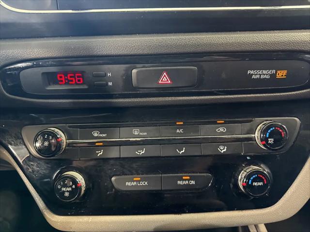 2017 Kia Sedona LX
