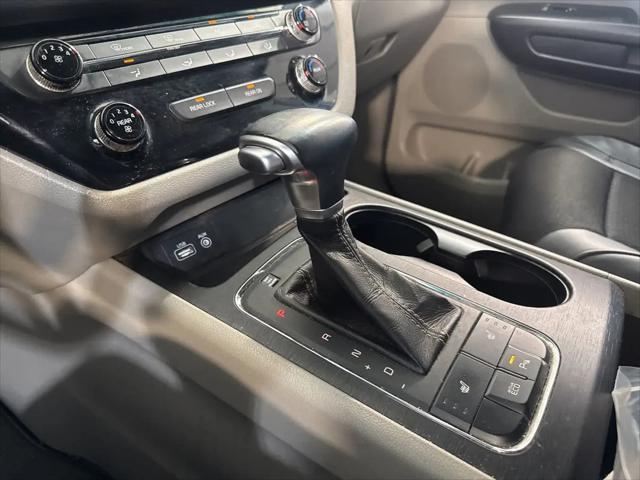 2017 Kia Sedona LX