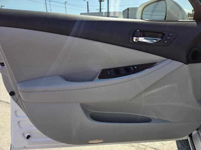 2011 Lexus ES 350 350