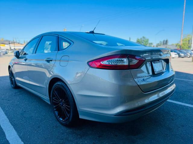 2015 Ford Fusion SE