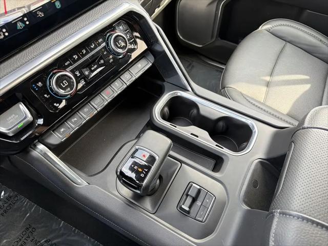 2023 GMC Sierra 1500 4WD Crew Cab Short Box Denali