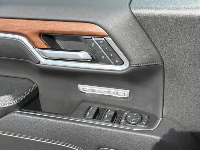 2023 GMC Sierra 1500 4WD Crew Cab Short Box Denali