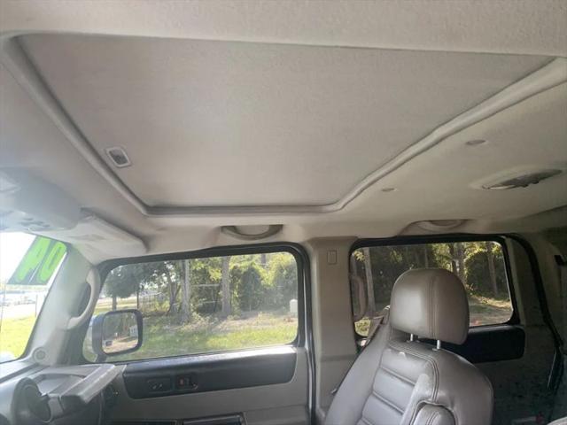 2004 HUMMER H2 Base