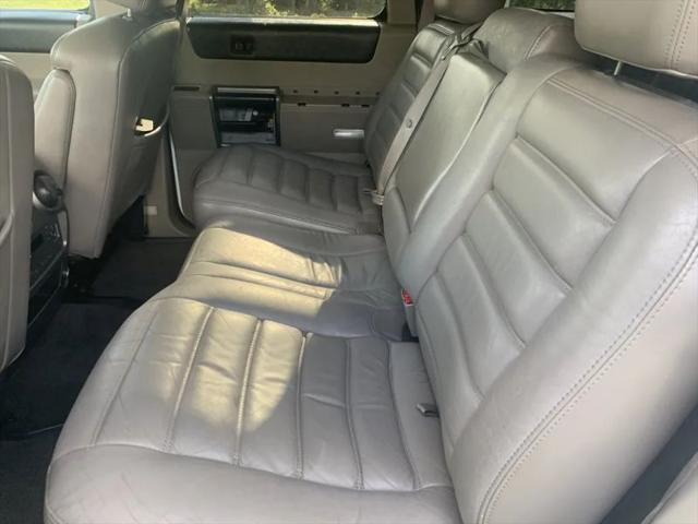 2004 HUMMER H2 Base