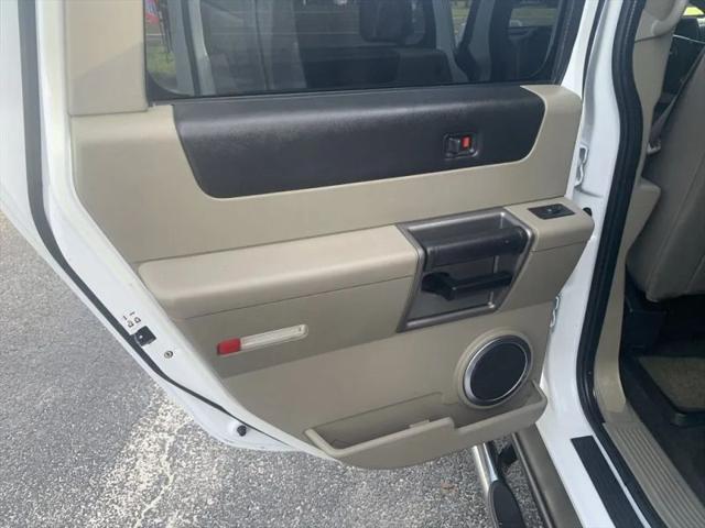 2004 HUMMER H2 Base