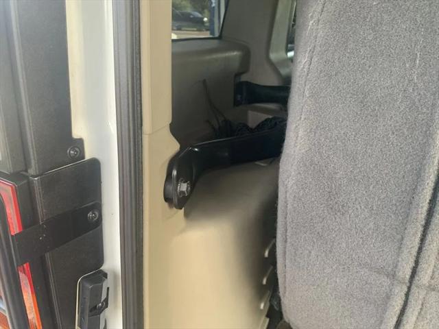 2004 HUMMER H2 Base