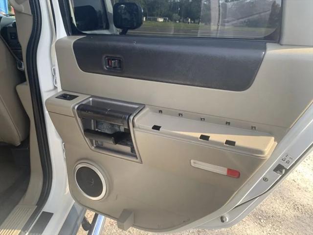 2004 HUMMER H2 Base