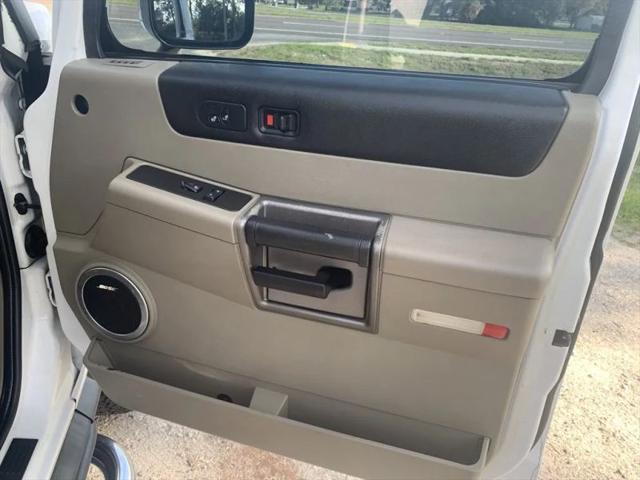 2004 HUMMER H2 Base