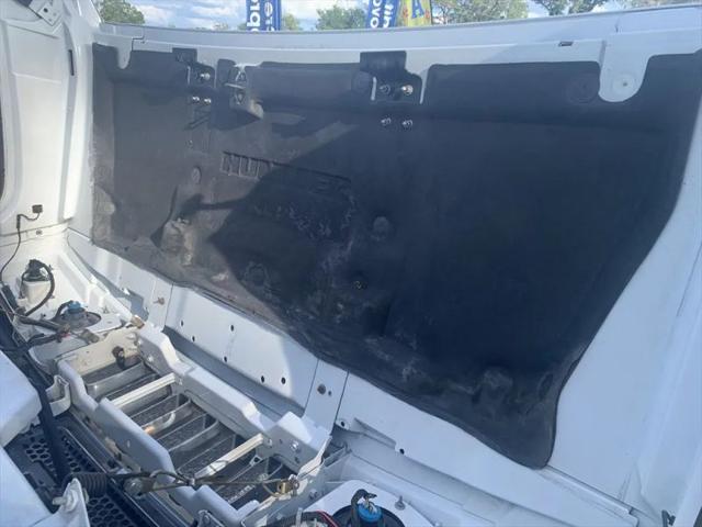 2004 HUMMER H2 Base