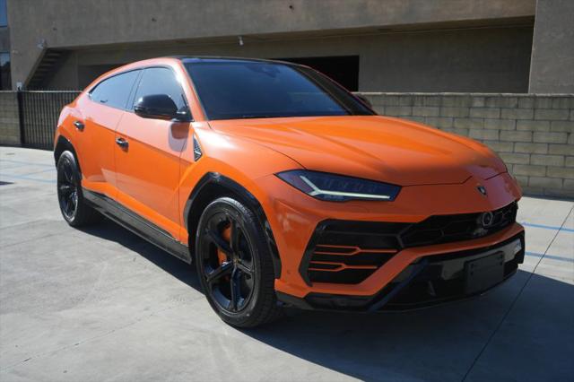 2020 Lamborghini Urus Base